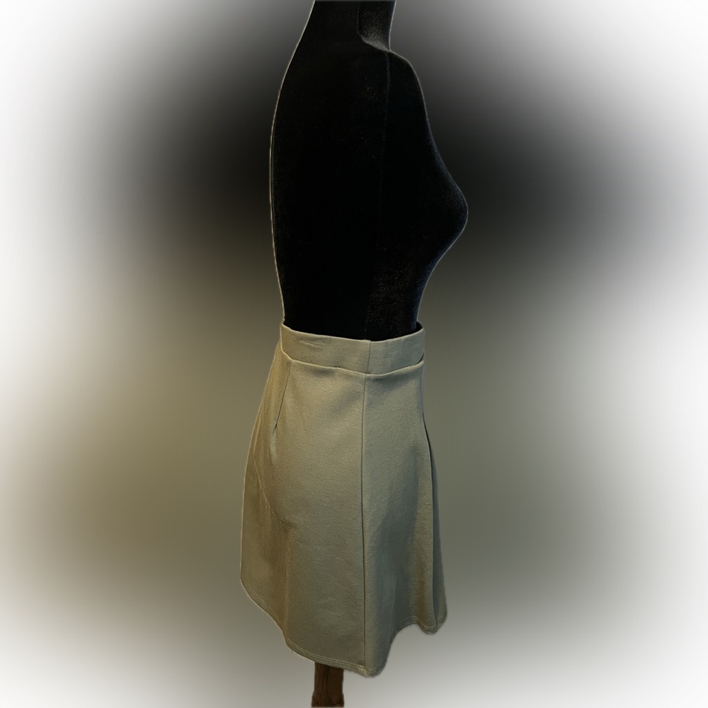 ModCloth Olive Green Pleated Mini Skirt size L - Picture 2 of 10